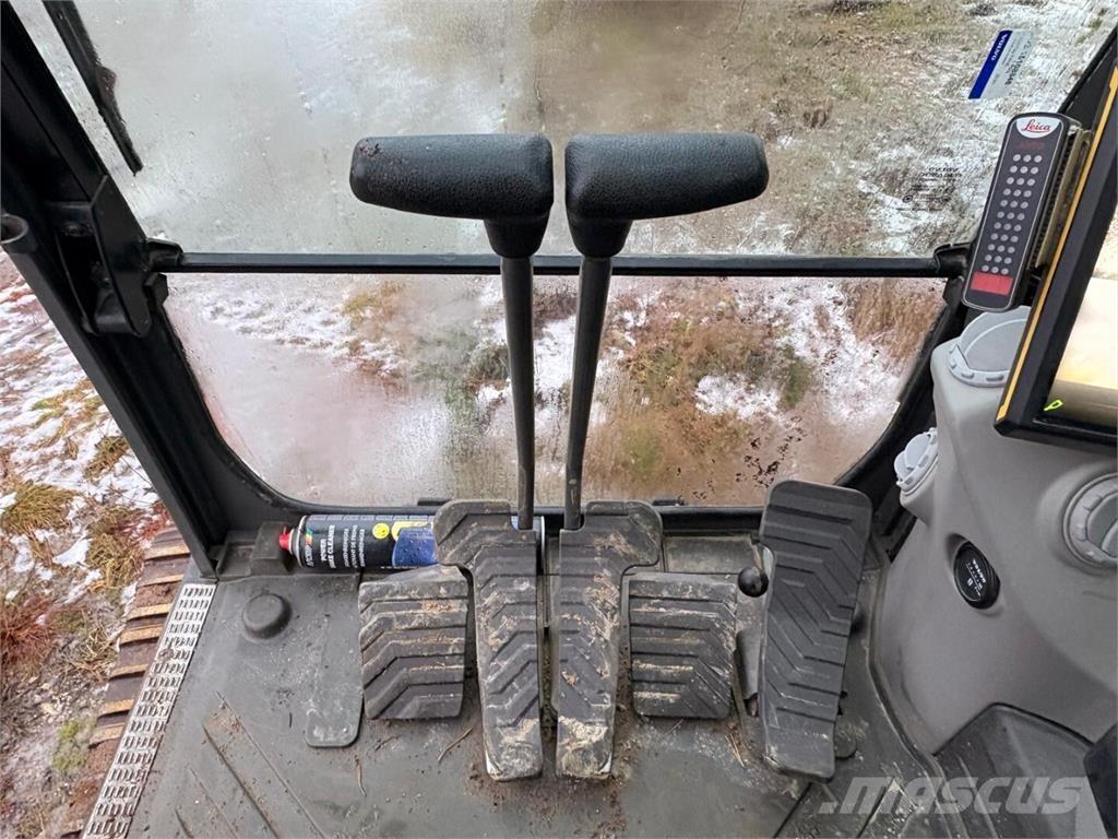 Volvo ECR 355 EL Paletli ekskavatörler