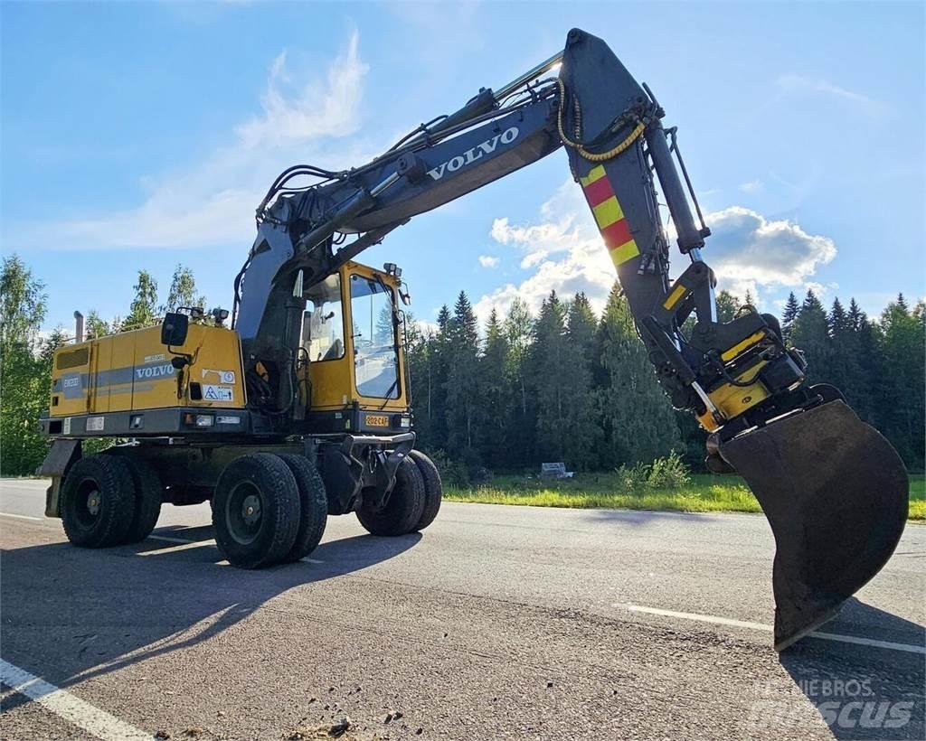 Volvo EW 200 Lastik tekerli ekskavatörler