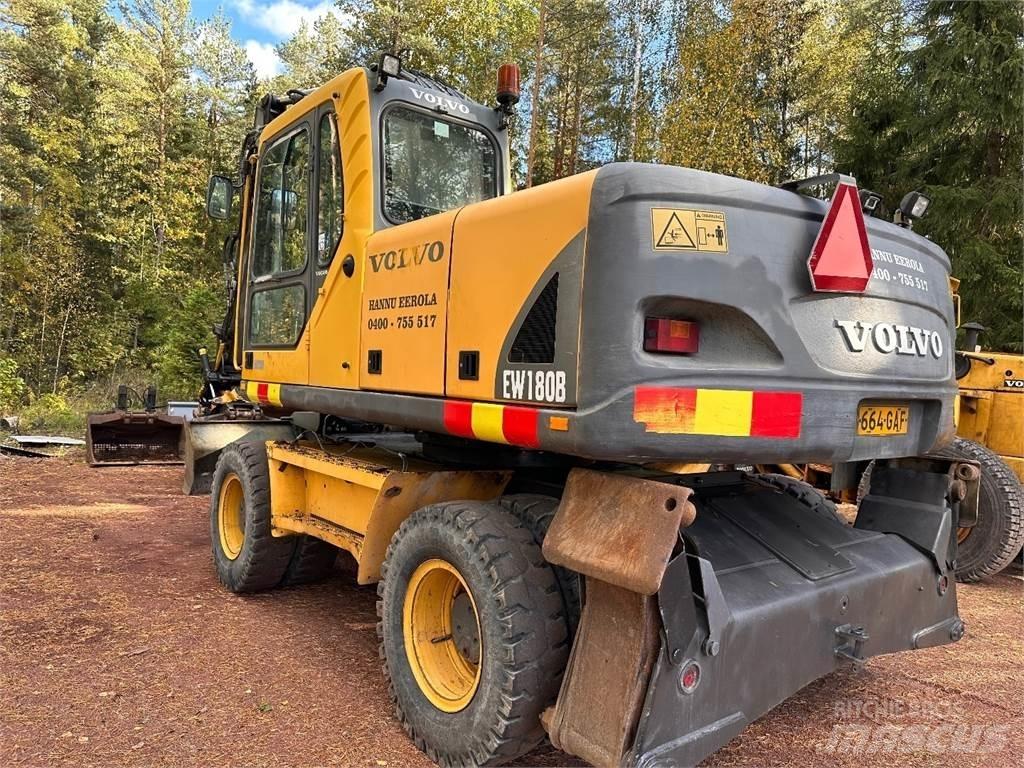 Volvo EW180B Lastik tekerli ekskavatörler