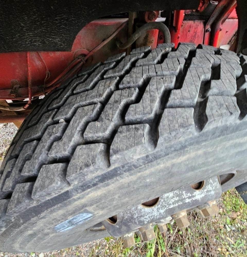 Volvo F720 Vinçli kamyonlar