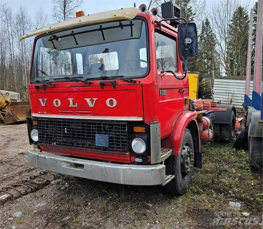 Volvo F720 Vinçli kamyonlar