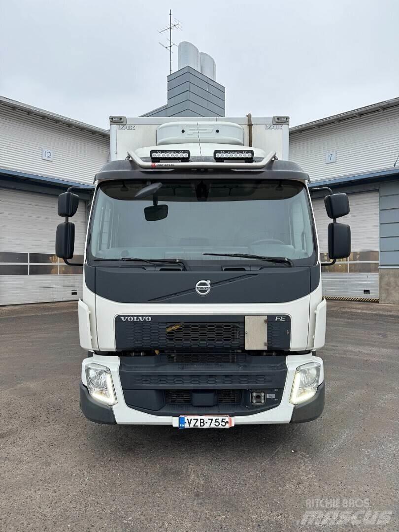 Volvo FE320 4x2 Kapali kasa kamyonlar