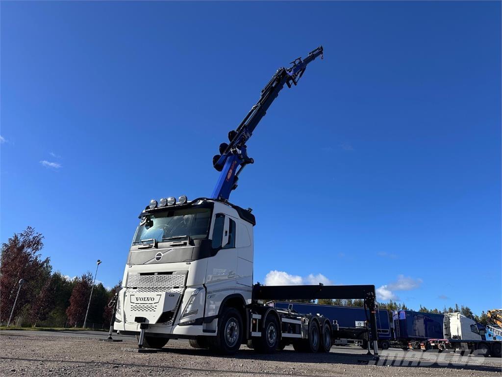 Volvo FH13 8x4 Yükleme vinçleri