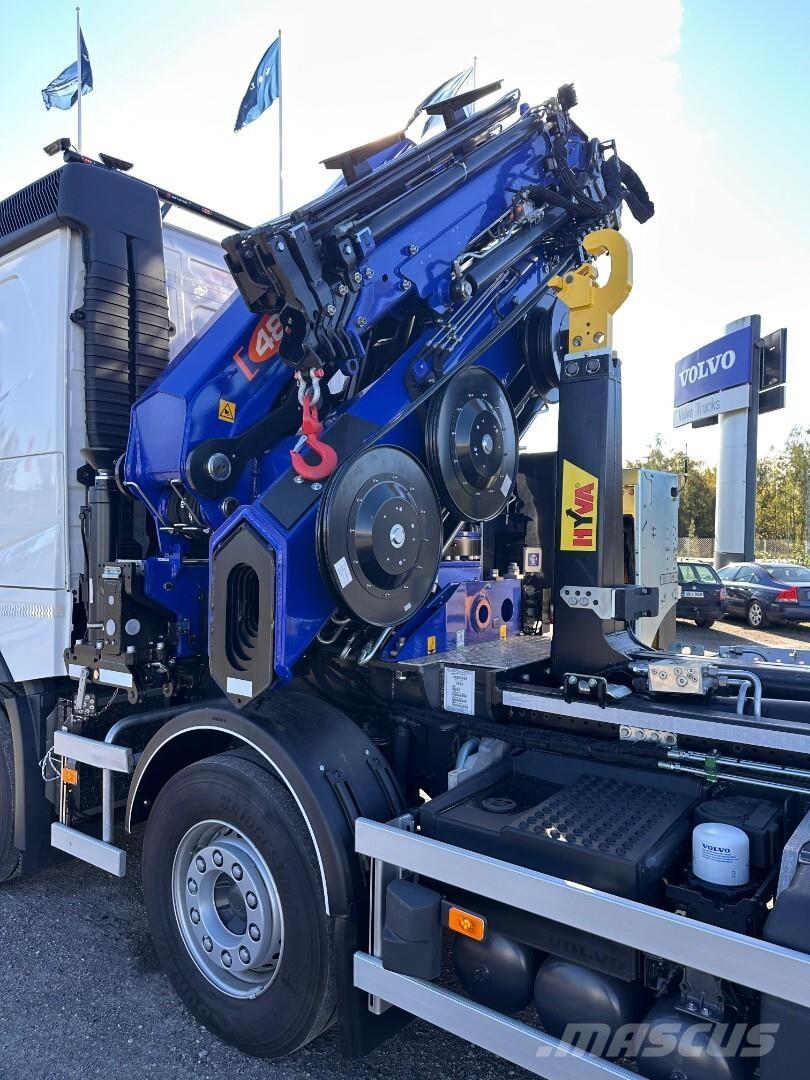 Volvo FH13 8x4 Araç üzeri vinçler