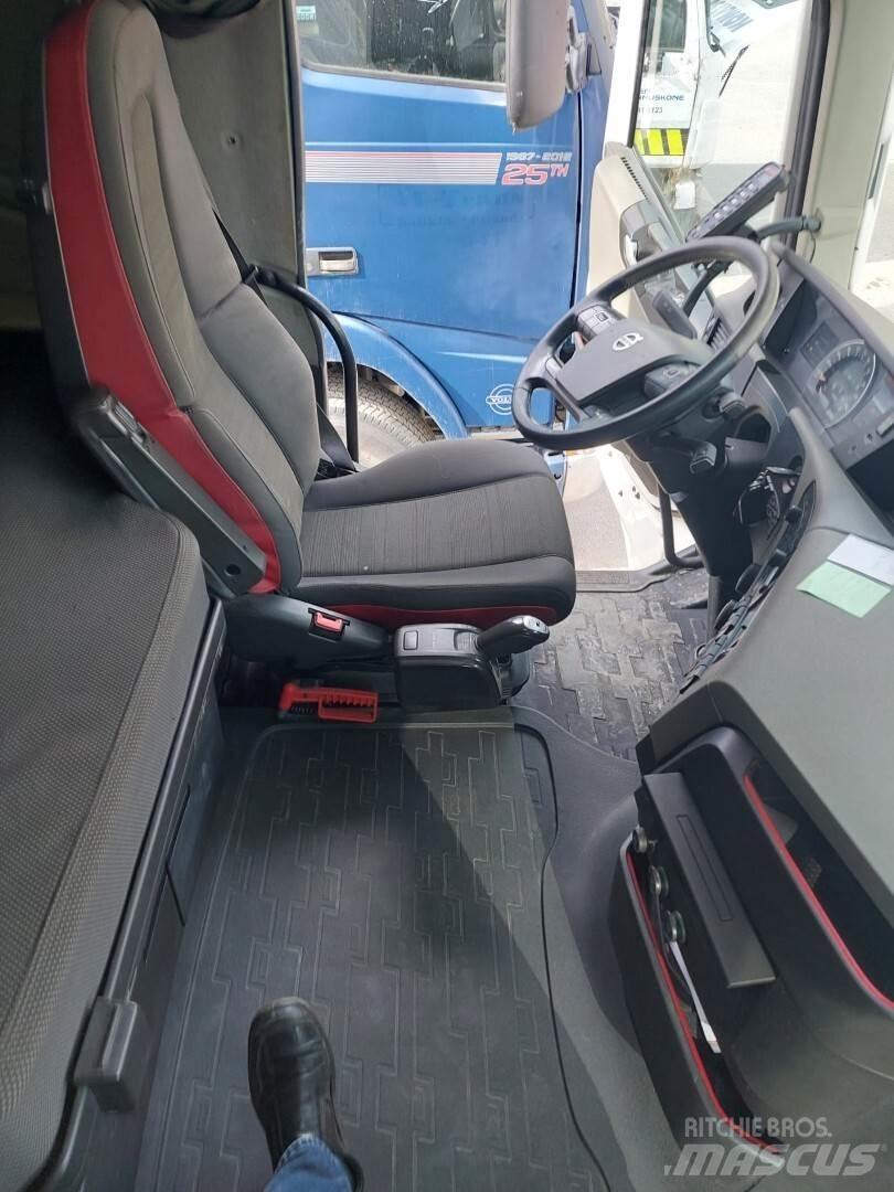 Volvo FH500 8x4 Vinçli kamyonlar