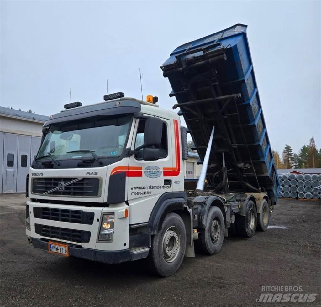 Volvo FM12 8X4 Vinçli kamyonlar