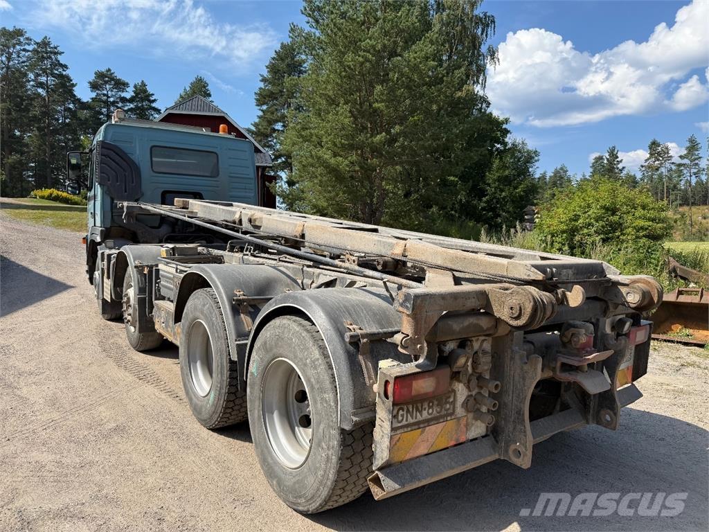 Volvo FM480 8x4 Vinçli kamyonlar