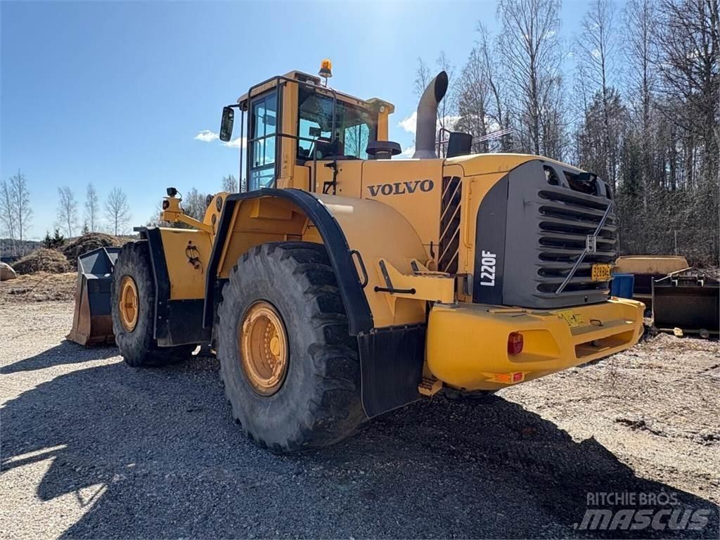 Volvo L 220 F Tekerlekli yükleyiciler