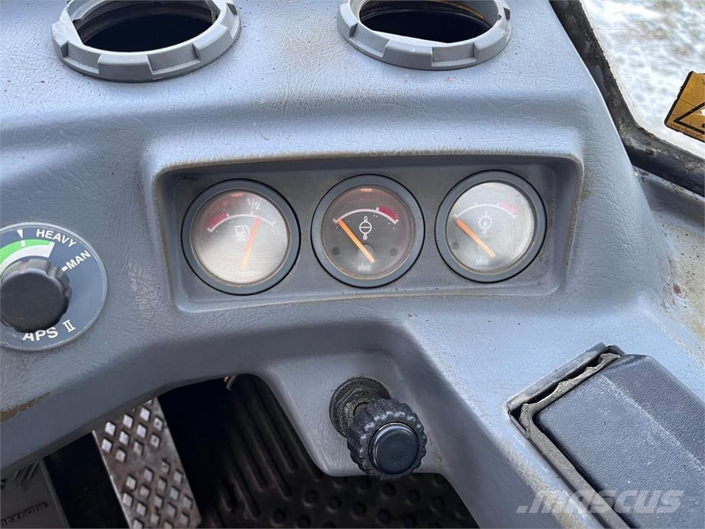 Volvo L120C Tekerlekli yükleyiciler