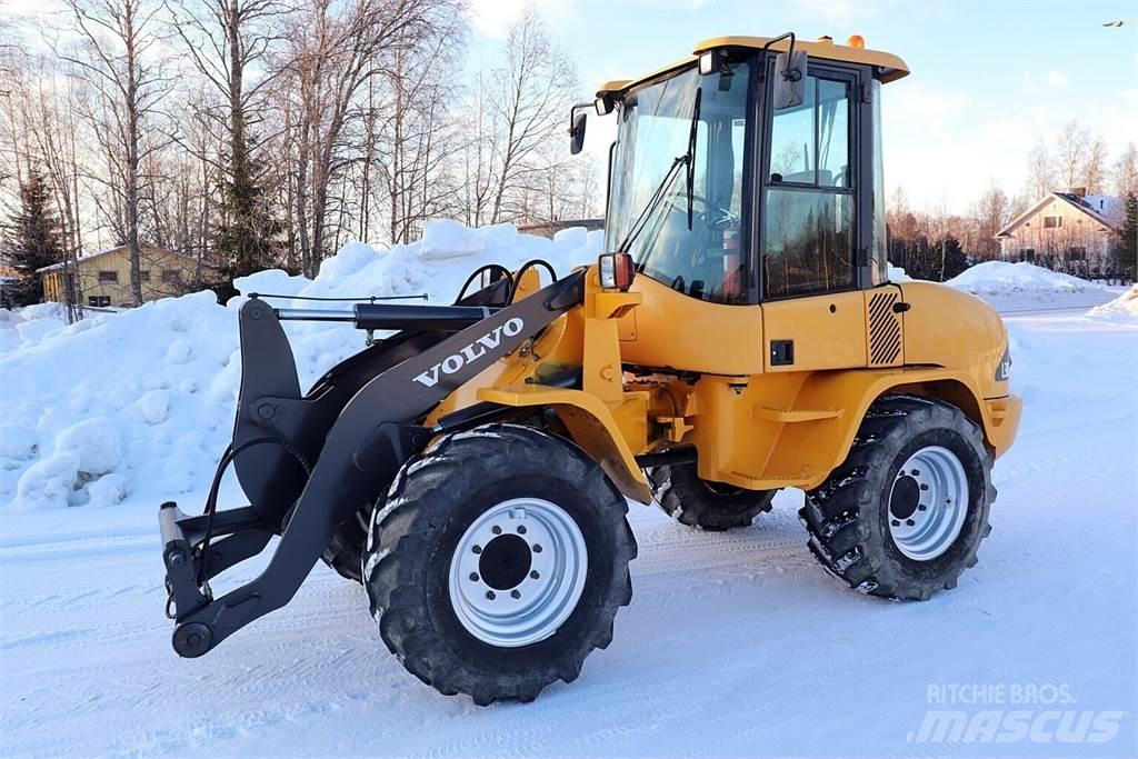 Volvo L30B Pro Tekerlekli yükleyiciler