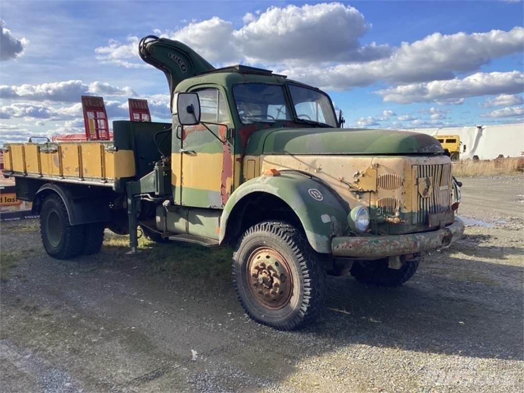 Volvo N 86 Flatbed kamyonlar