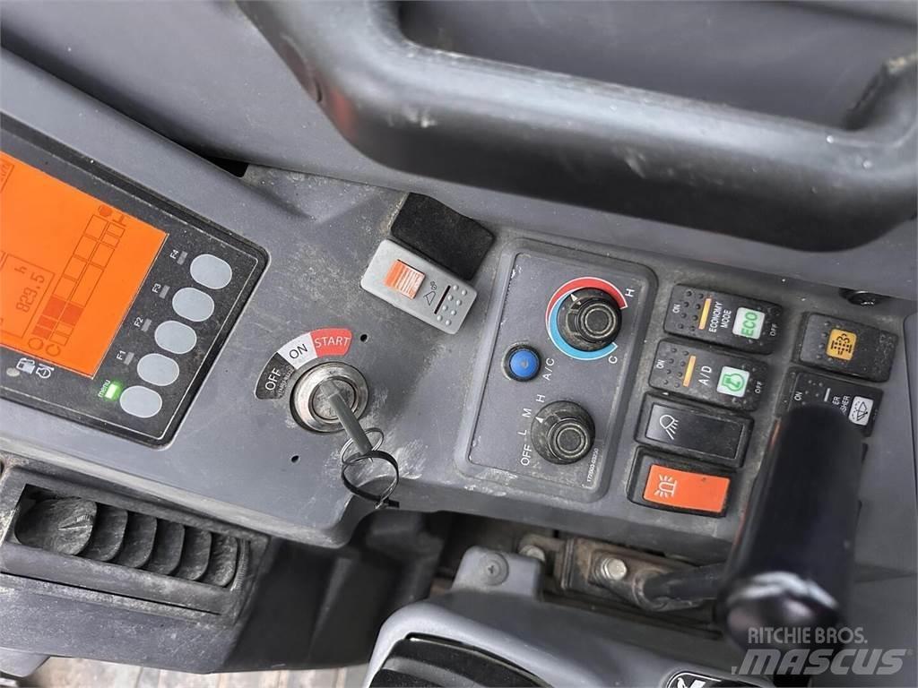 Yanmar SV100 Paletli ekskavatörler