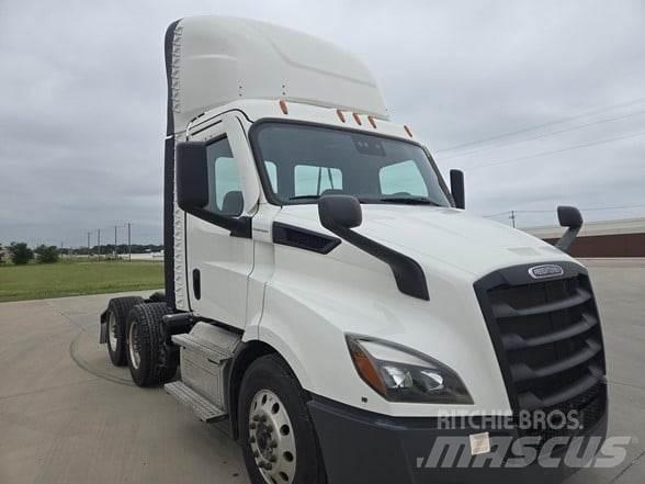 Freightliner CASCADIA 116 Çekiciler