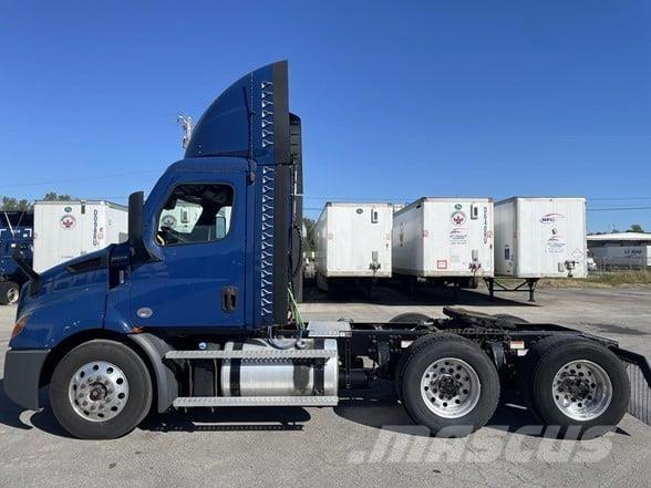 Freightliner CASCADIA 116 Çekiciler