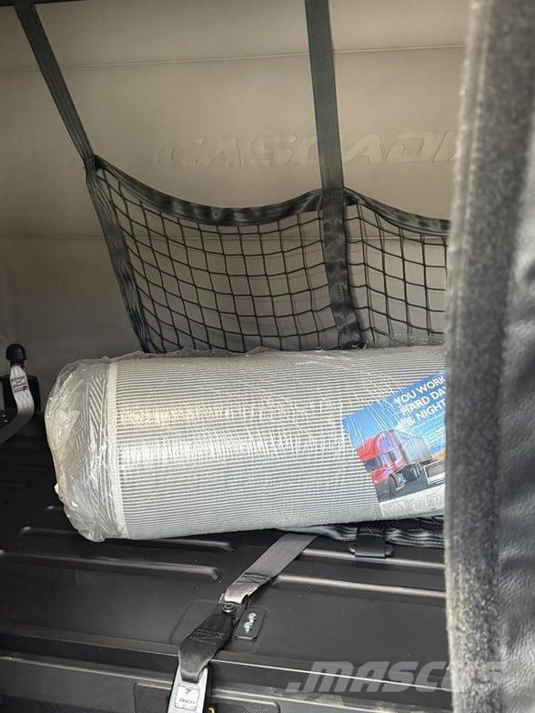 Freightliner CASCADIA 116 Çekiciler