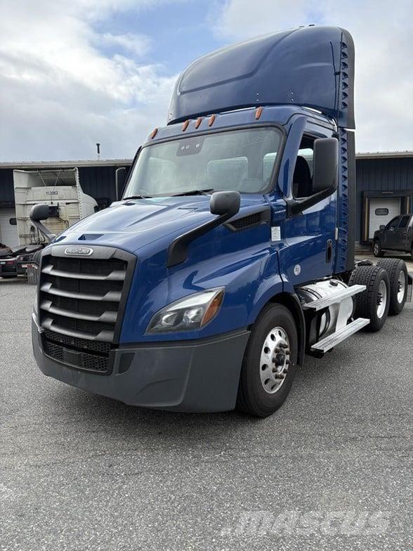 Freightliner CASCADIA 126 Çekiciler