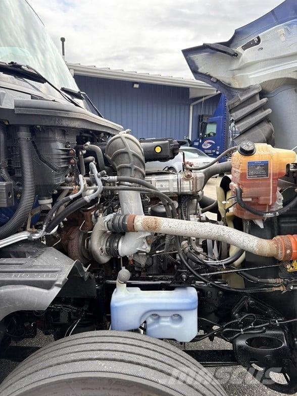 International LT Çekiciler