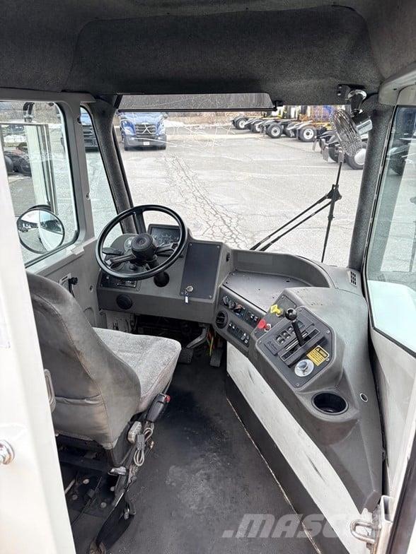 Kalmar OTTAWA 4X2 OFF-ROAD Terminal çekiciler