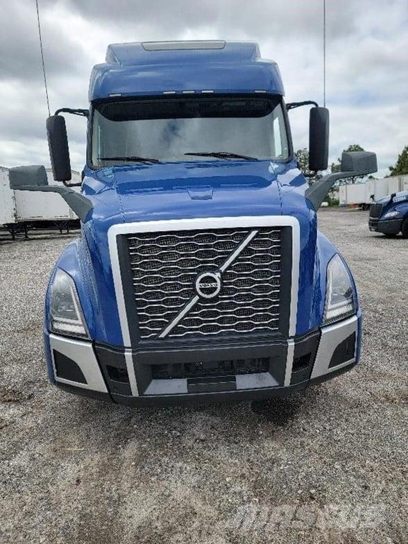 Volvo VNL64T860 Çekiciler