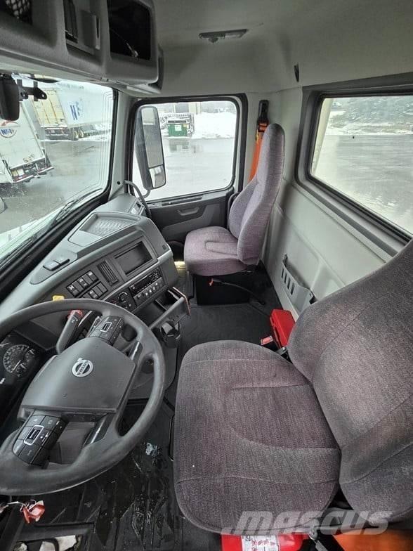 Volvo VNR64T300 Çekiciler