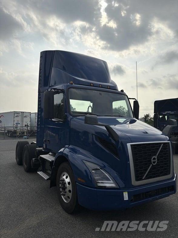 Volvo VNR64T300 Çekiciler