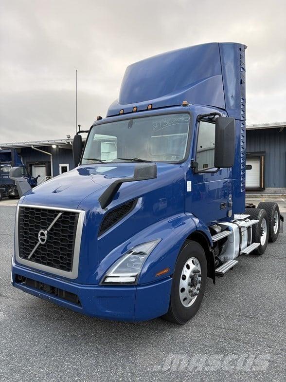 Volvo VNR64T300 Çekiciler
