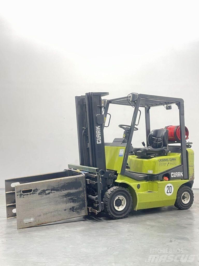 Clark CPG 16 LPG'li forkliftler