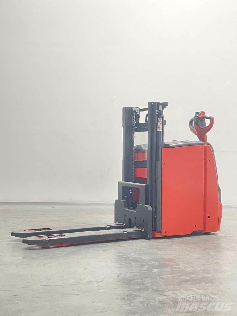 Linde D10 ACC-1163 Yaya kumandali istif makinasi