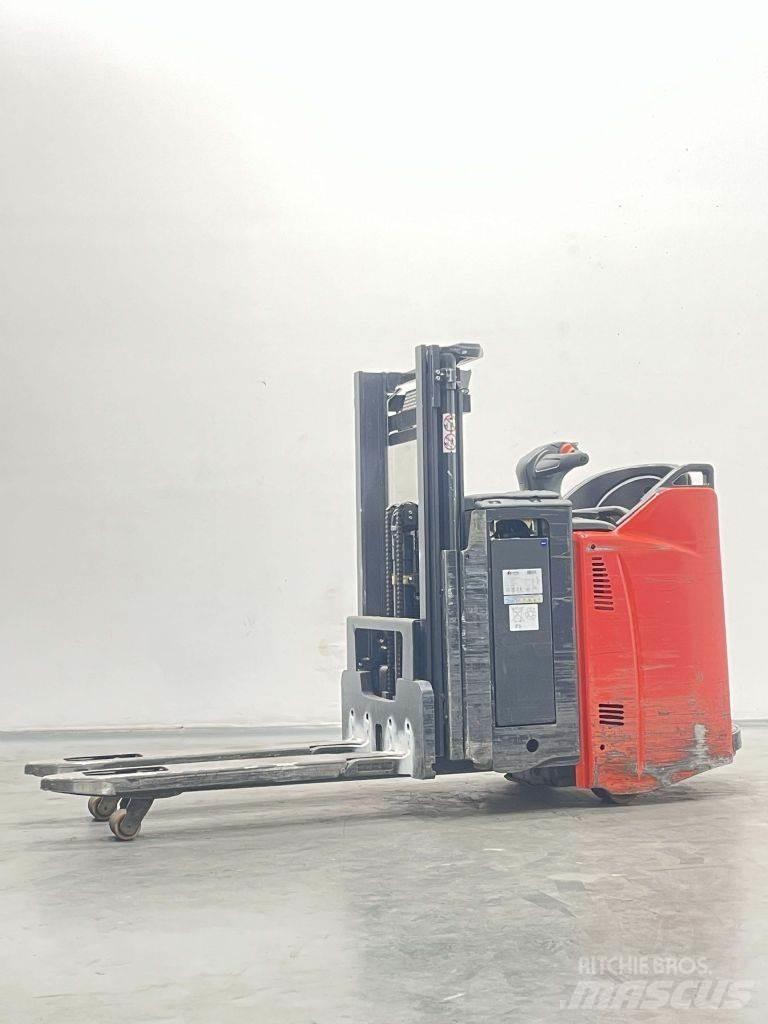 Linde D12SP-133 Yaya kumandali istif makinasi