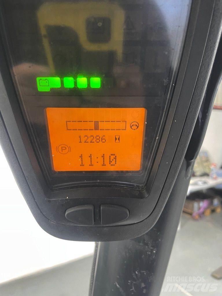 Linde E16L-386-EVO Elektrikli forkliftler