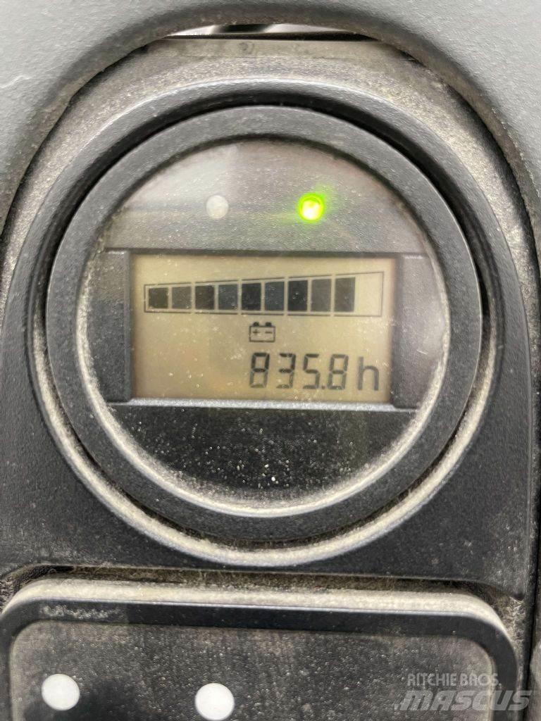 Linde L10B-1172 Yaya kumandali istif makinasi