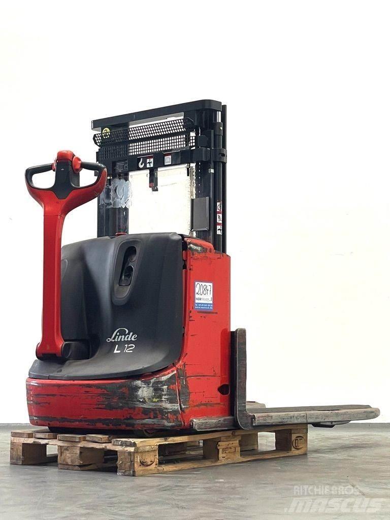 Linde L12-1172 Yaya kumandali istif makinasi