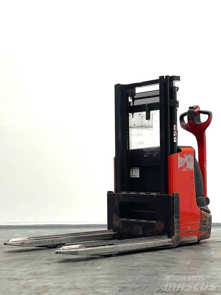 Linde L12-1172 Yaya kumandali istif makinasi