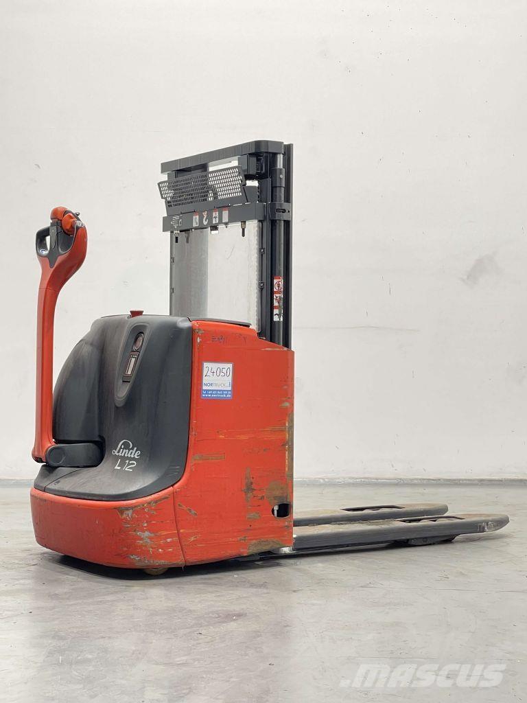 Linde L12i-1172 Yaya kumandali istif makinasi