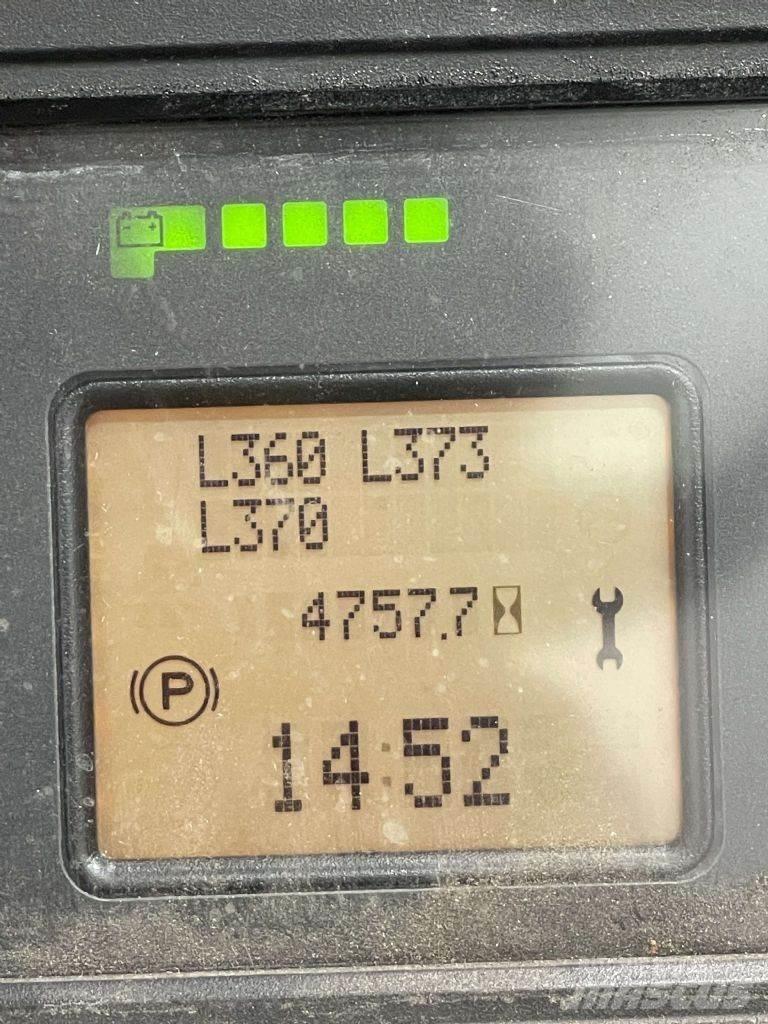 Linde R16-01-1120 Reach truck - depo içi istif araçları