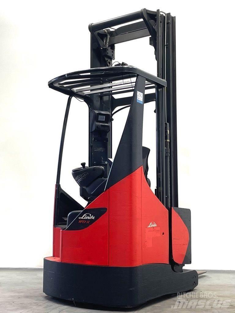 Linde R17X-116 Reach truck - depo içi istif araçları