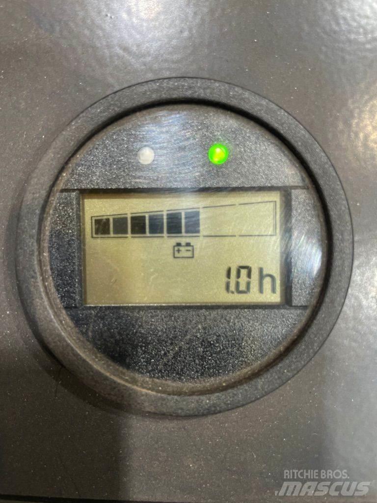 Linde T14S-1154 Düsük seviye kaldirici