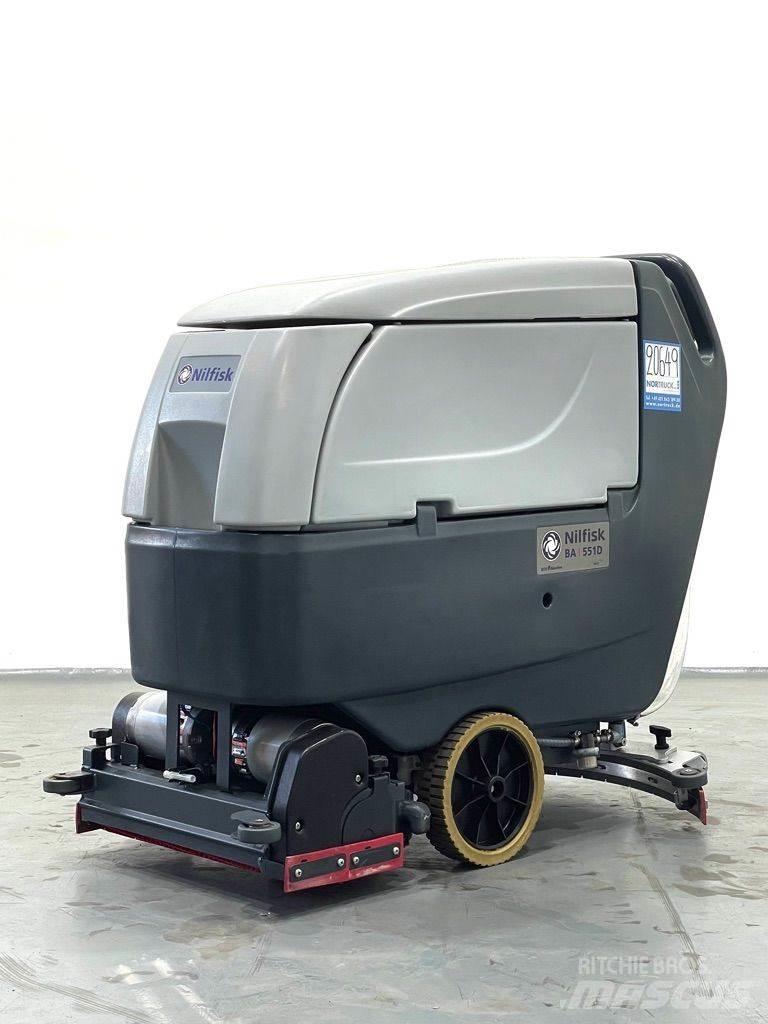 Nilfisk BA 551 CD Cadde süpürücüler