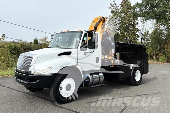 Effer 135/3S Tomruk vinçleri