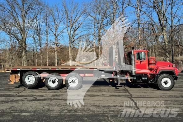 Hiab 175 Tomruk vinçleri