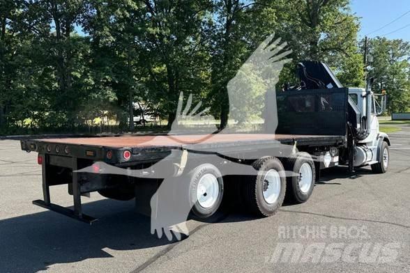 Hiab 300-6 Tomruk vinçleri