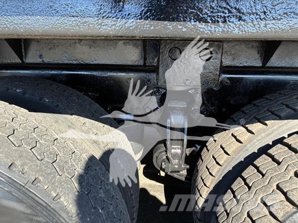 Hiab 300-6 Tomruk vinçleri