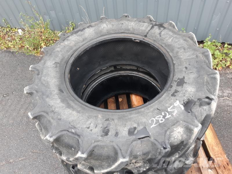  2 ST 340/85-24 DÄCK 50% Lastikler
