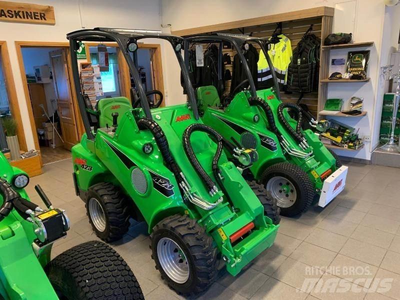 Avant 423 Skid steer loderler