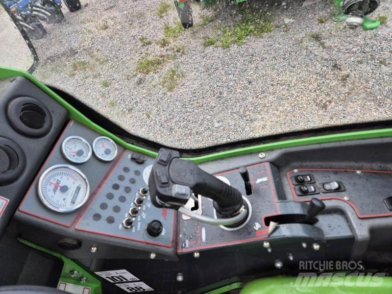 Avant 528 Skid steer loderler