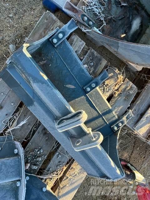 Avant Grävskopa tandad Skid steer loderler