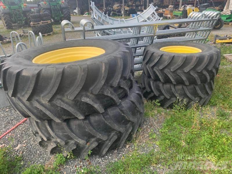 Firestone Däck på fälg Tekerlekler