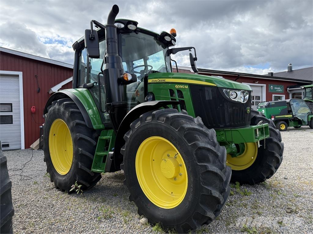 John Deere 6090M Traktörler