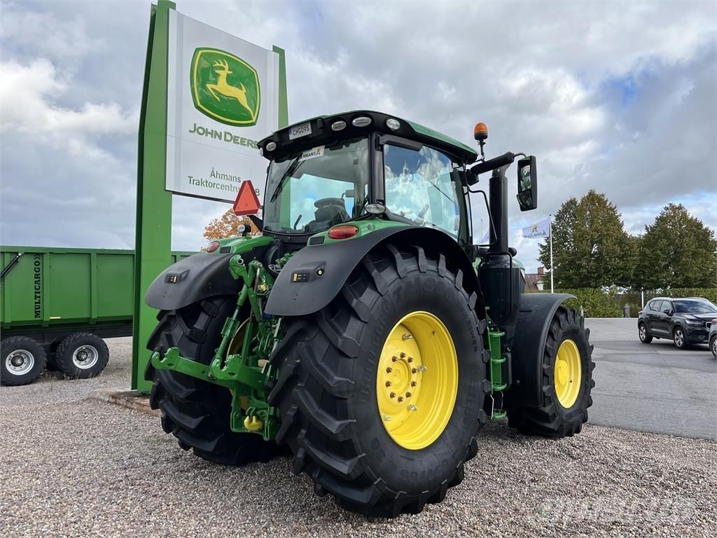 John Deere 6215R Traktörler