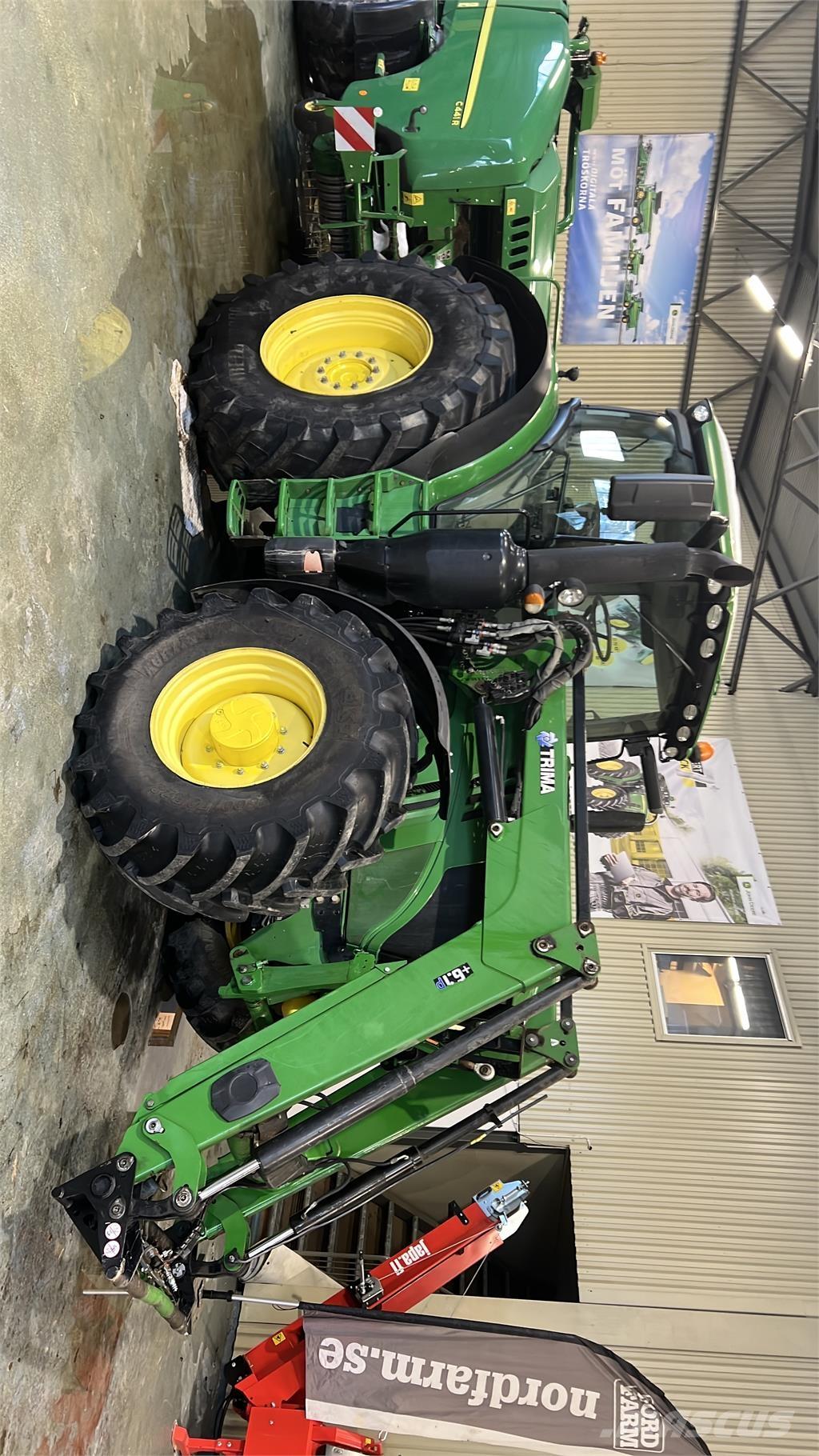 John Deere 6215R Traktörler